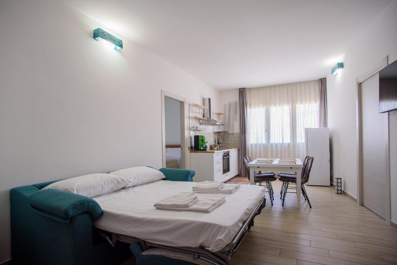 Central Station Apartments - Fanale Rentals Palermo Luaran gambar